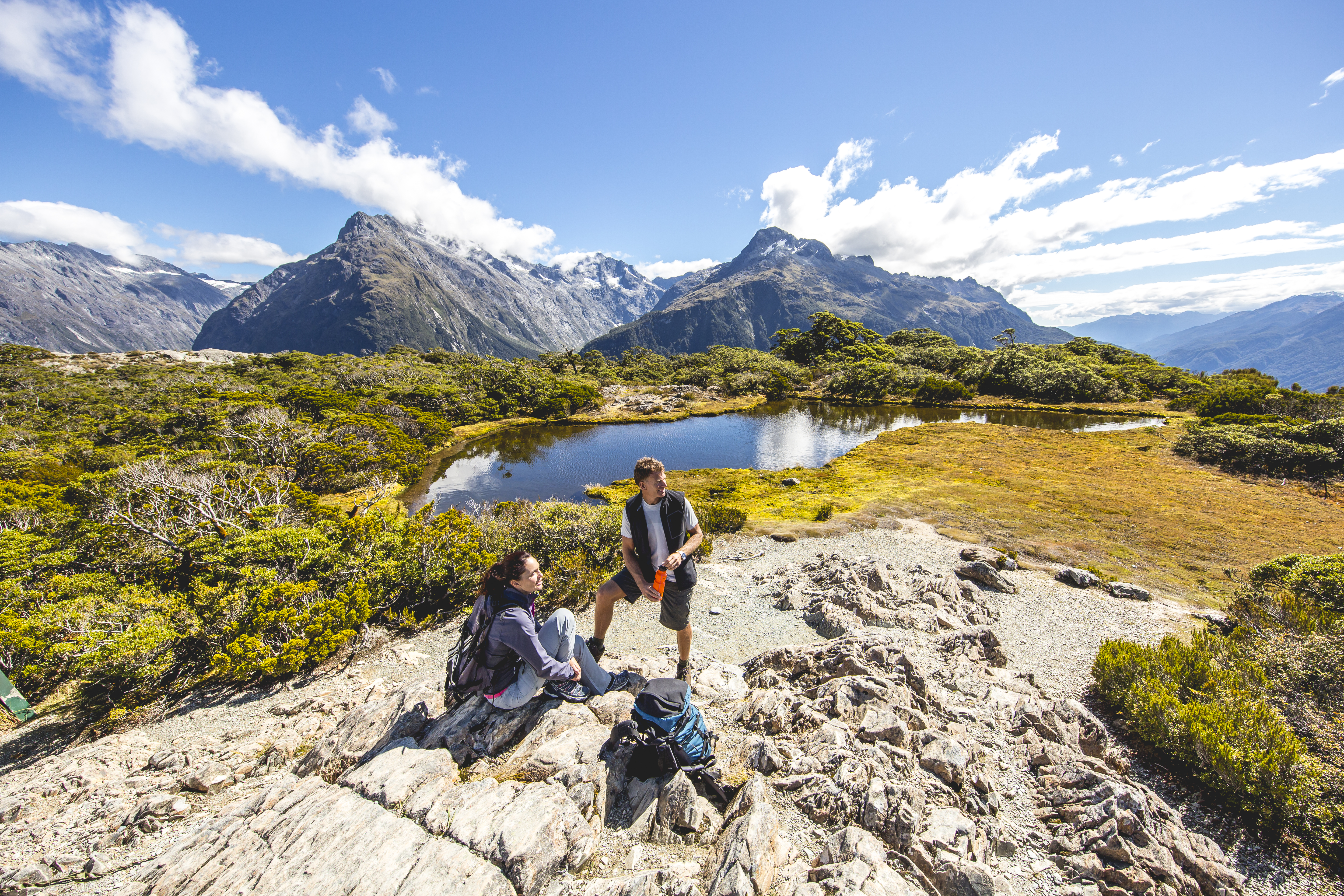 New travel. Routeburn track новая Зеландия. Тропа Рутберн новая Зеландия. Новая Зеландия хайкинг. Экотуризм в новой Зеландии.